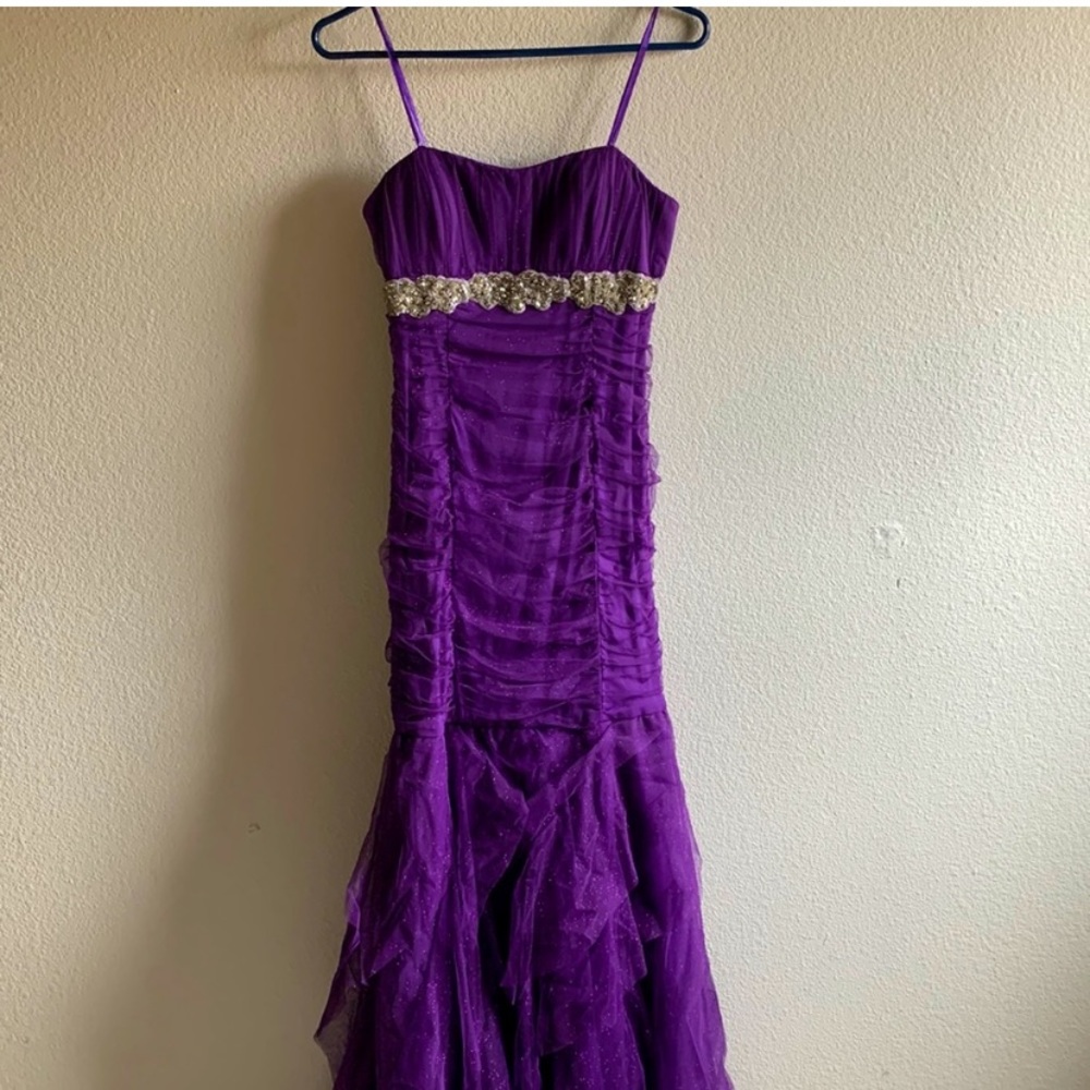 Long fitted purple dress ( Junior)